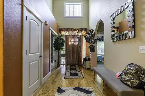 176 Echo Way, Eagle Point, OR 97524 photo 2