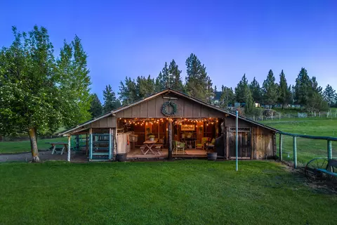 62760 Dixon Loop, Bend, OR 97701 photo 5