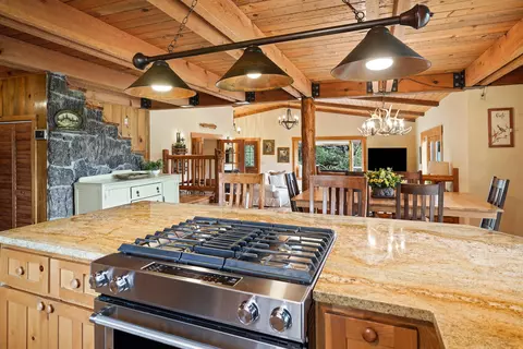 62760 Dixon Loop, Bend, OR 97701 photo 17