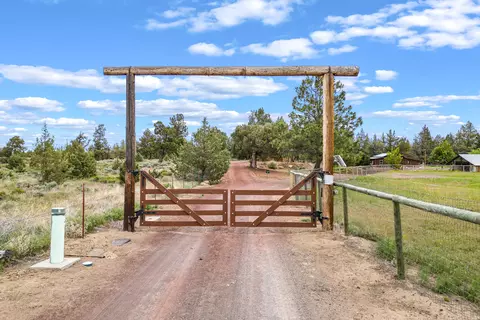 62760 Dixon Loop, Bend, OR 97701 photo 38