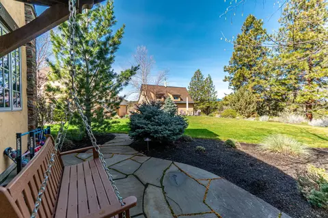 Exterior - 61279 Gorge View St, Bend, OR 97702 photo 16 of 17