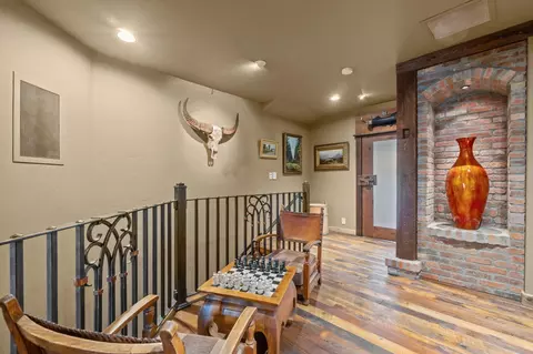 Entry Way - 61279 Gorge View St, Bend, OR 97702 photo 3 of 6