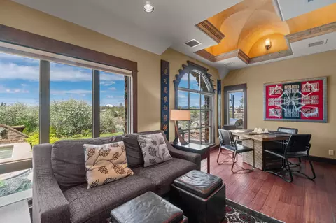 Living - 61279 Gorge View St, Bend, OR 97702 photo 5 of 7