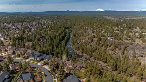 View/Area - 61279 Gorge View St, Bend, OR 97702 photo 8 of 9