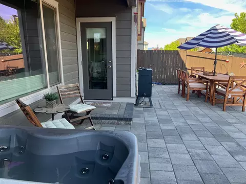 Exterior - 3132 NE Marea Dr, Bend, OR 97701 photo 5 of 28