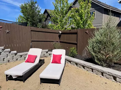 Exterior - 3132 NE Marea Dr, Bend, OR 97701 photo 10 of 28