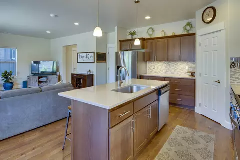 Kitchen - 3132 NE Marea Dr, Bend, OR 97701 photo 4 of 4