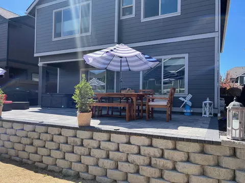 Exterior - 3132 NE Marea Dr, Bend, OR 97701 photo 6 of 28