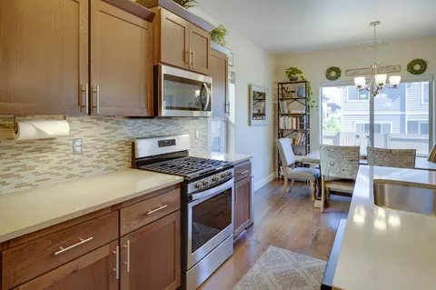 Kitchen - 3132 NE Marea Dr, Bend, OR 97701 photo 3 of 4