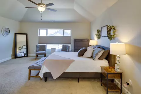 Bedroom - 3132 NE Marea Dr, Bend, OR 97701 photo 1 of 7