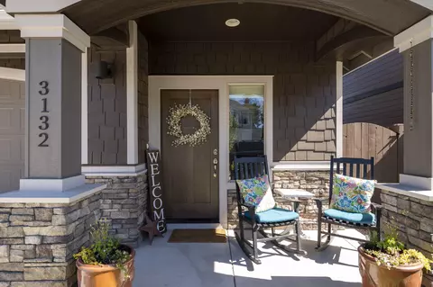 Exterior - 3132 NE Marea Dr, Bend, OR 97701 photo 2 of 28