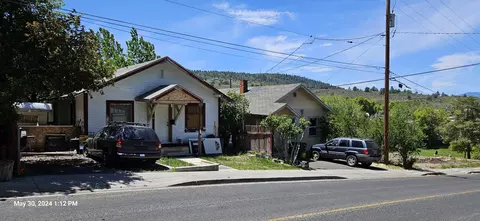 712 N 3rd St, Klamath Falls, OR 97601