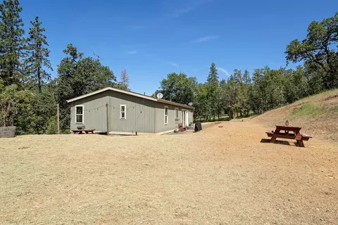 1382 Evans Creek Rd, Rogue River, OR 97537 photo 3