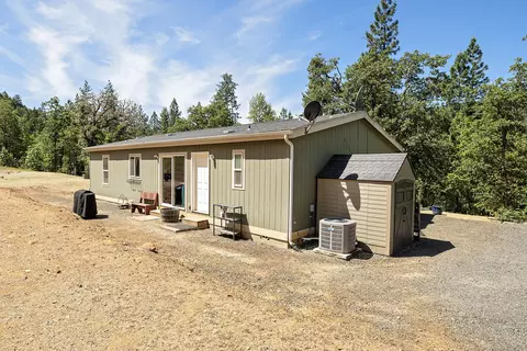 1382 Evans Creek Rd, Rogue River, OR 97537 photo 4