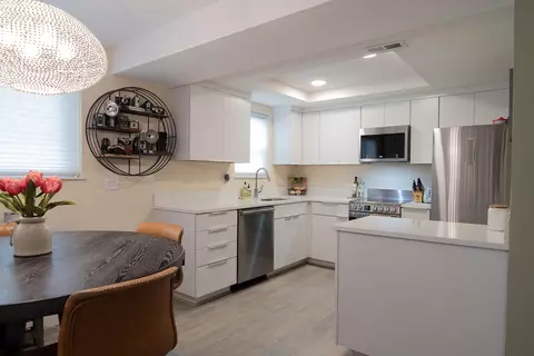 1801 NE Purcell Blvd #12, Bend, OR 97701