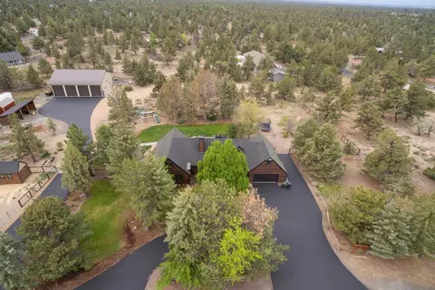 View/Area - 64885 Mcgrath Rd, Bend, OR 97701 photo 1 of 7