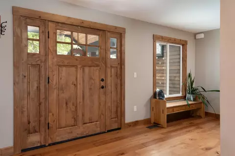 Entry Way - 64885 Mcgrath Rd, Bend, OR 97701 photo 1 of 2
