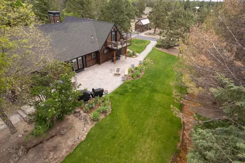 Exterior - 64885 Mcgrath Rd, Bend, OR 97701 photo 15 of 15