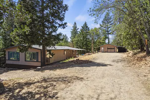 10244 N Applegate Rd, Grants Pass, OR 97527