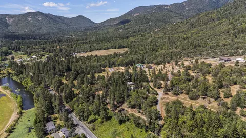 10244 N Applegate Rd, Grants Pass, OR 97527 photo 22