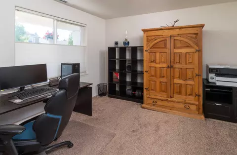 21242 Thornhill Ln, Bend, OR 97701 photo 11