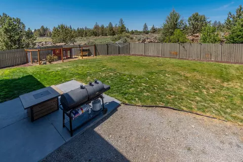 21242 Thornhill Ln, Bend, OR 97701 photo 21
