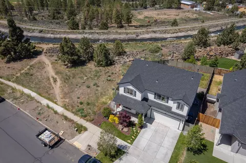 21242 Thornhill Ln, Bend, OR 97701 photo 3