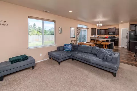 21242 Thornhill Ln, Bend, OR 97701 photo 7