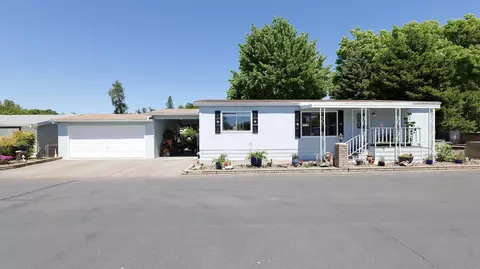 20055 Highway 62 UNIT 21, Shady Cove, OR 97539