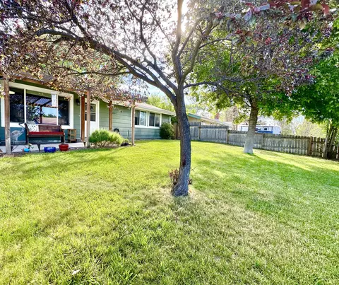 4613 Memorie Ln, Klamath Falls, OR 97603