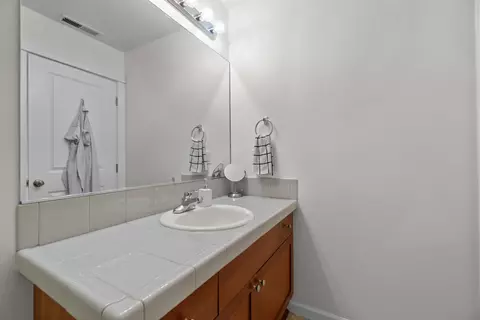 Bath - 20045 Voltera Pl, Bend, OR 97702 photo 1 of 3