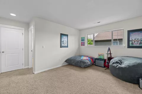 Bedroom - 20045 Voltera Pl, Bend, OR 97702 photo 1 of 6