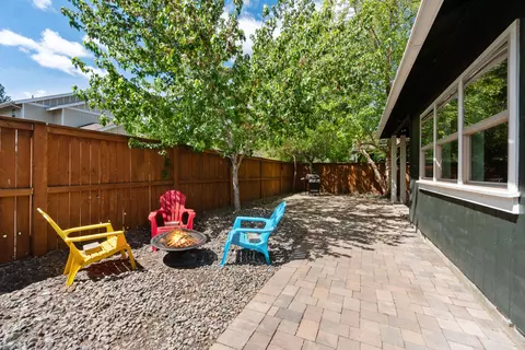 Exterior - 20045 Voltera Pl, Bend, OR 97702 photo 6 of 9