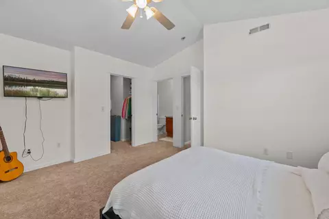 Bedroom - 20045 Voltera Pl, Bend, OR 97702 photo 4 of 6