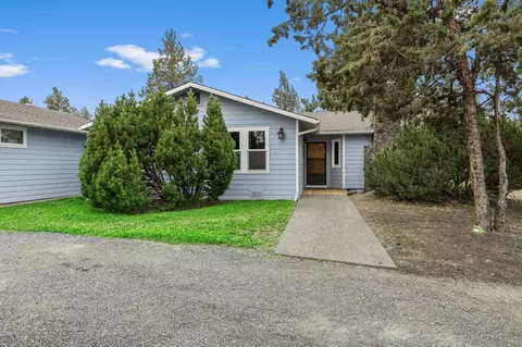 371 SE Hering Rd, Madras, OR 97741