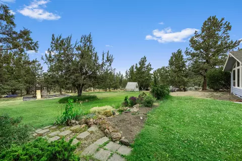 371 SE Hering Rd, Madras, OR 97741 photo 31
