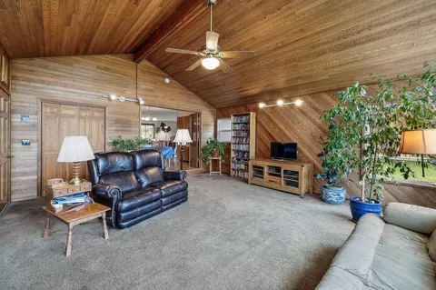 371 SE Hering Rd, Madras, OR 97741 photo 4