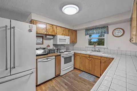 371 SE Hering Rd, Madras, OR 97741 photo 7
