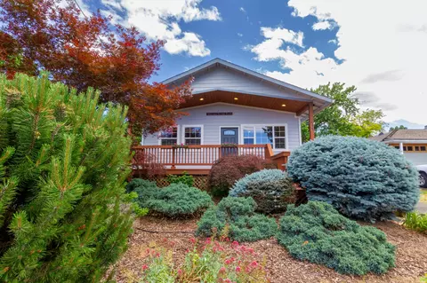 1488 Ridge Way, Medford, OR 97504