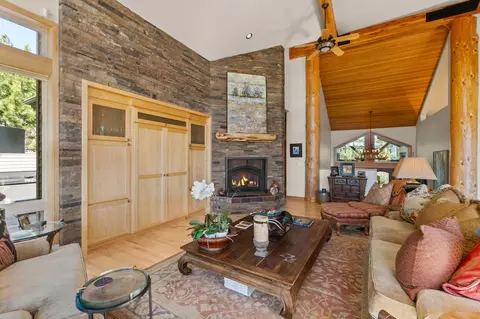 19238 Green Lakes Loop, Bend, OR 97702 photo 6