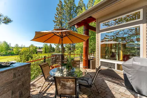 19238 Green Lakes Loop, Bend, OR 97702 photo 9