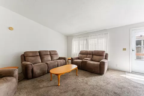 664 Brandi Way, Eagle Point, OR 97524 photo 5