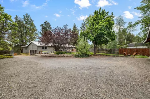 Exterior - 20974 Westview Dr, Bend, OR 97702 photo 9 of 11