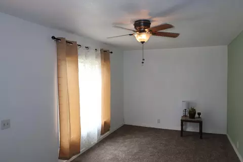 Living - 305 Bonner Ln, Crescent, OR 97733 photo 1 of 2