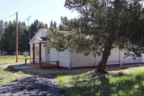 Exterior - 305 Bonner Ln, Crescent, OR 97733 photo 1 of 6