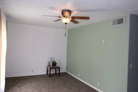 Living - 305 Bonner Ln, Crescent, OR 97733 photo 2 of 2