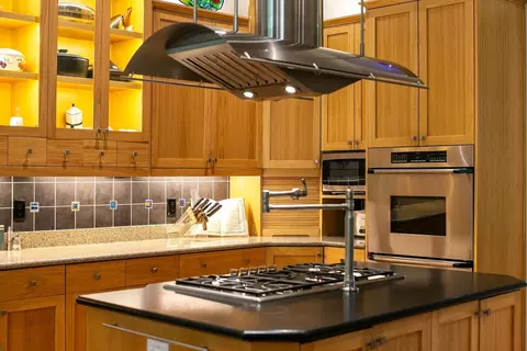 Kitchen - 19292 Green Lakes Loop, Bend, OR 97702 photo 4 of 5