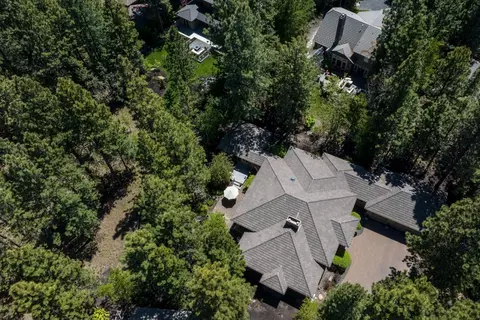 View/Area - 19292 Green Lakes Loop, Bend, OR 97702 photo 1 of 5