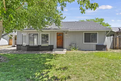 2960 Clearview Ave, Medford, OR 97501
