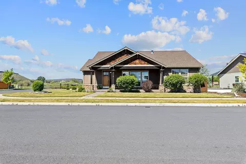 461 SE Stearns Rd, Prineville, OR 97754